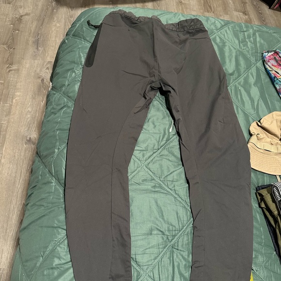 Nike tech pants - Picture 3 of 6